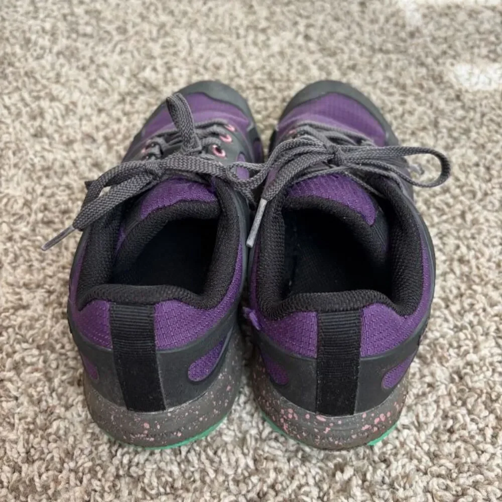 Size 2 / Girls Merrell Sneakers